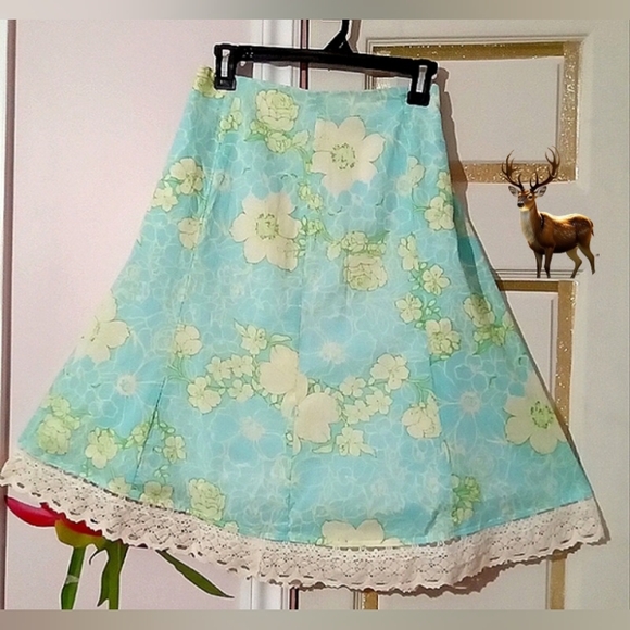 VAMP🌻Boho Green Floral Print A-Line Flared Skirt with Crochet Lace Sz: L - Picture 2 of 10